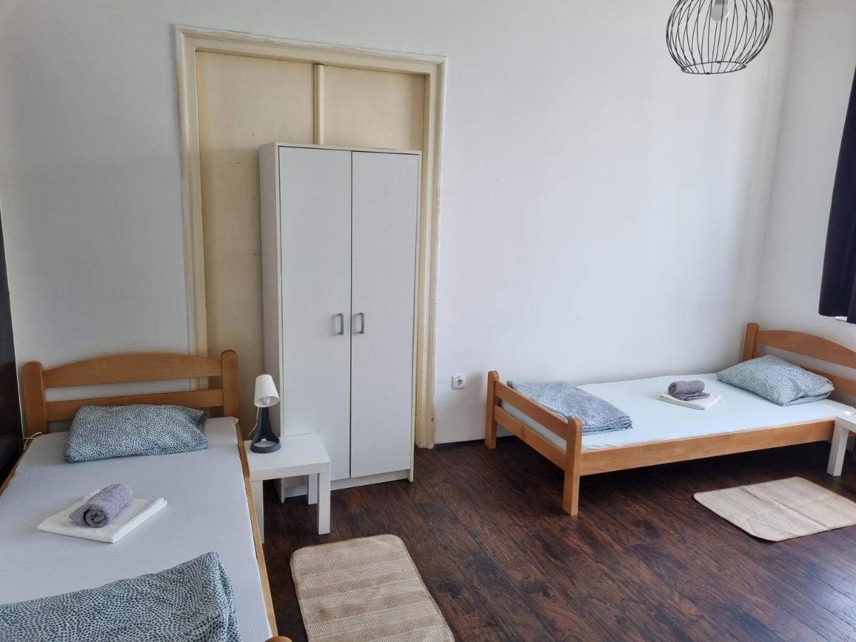 Downtown Belgrade Hostel And Apartments Exteriör bild